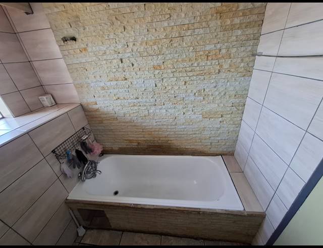 2 BEDROOM APARTMENT FOR SALE IN VILLIERIA